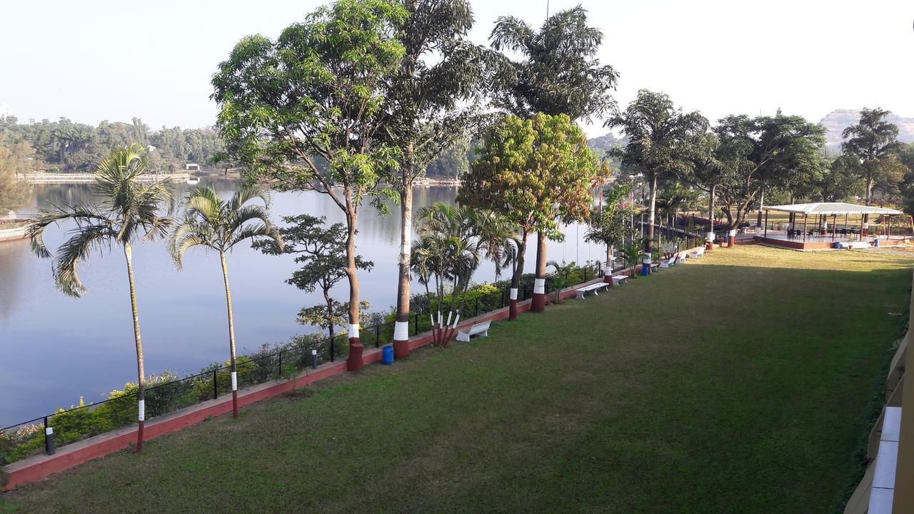 Savshanti Lake Resort Saputara Zewnętrze zdjęcie